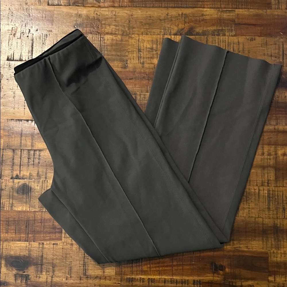 Athleta Women's Cropped Pants - Dark Gray